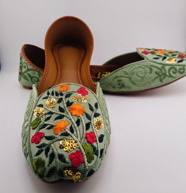 Floral Embroidery Leather Khussa